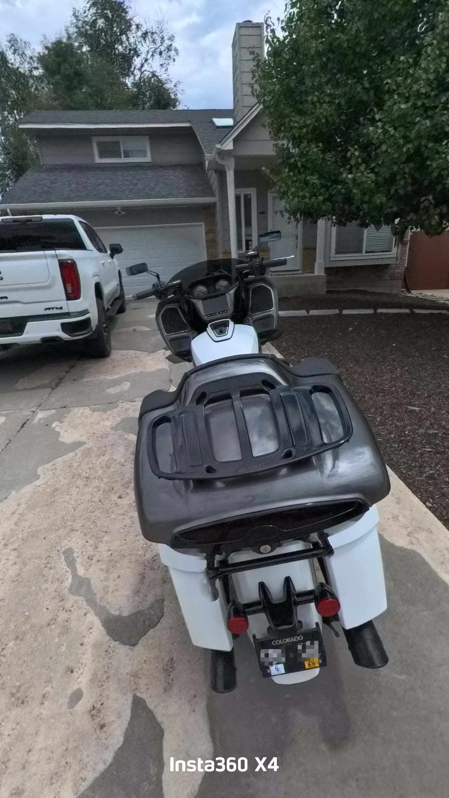 Massive Mount™ Tour Pack Camera Mount