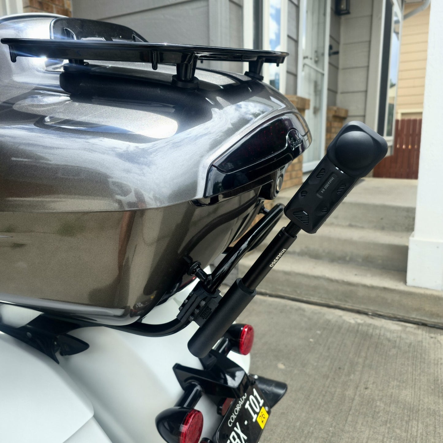 Massive Mount™ Tour Pack Camera Mount